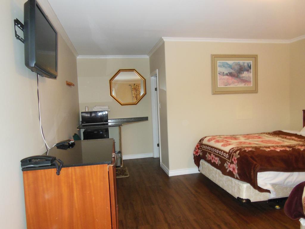 Kent Motel Chatham-Kent Eksteriør billede