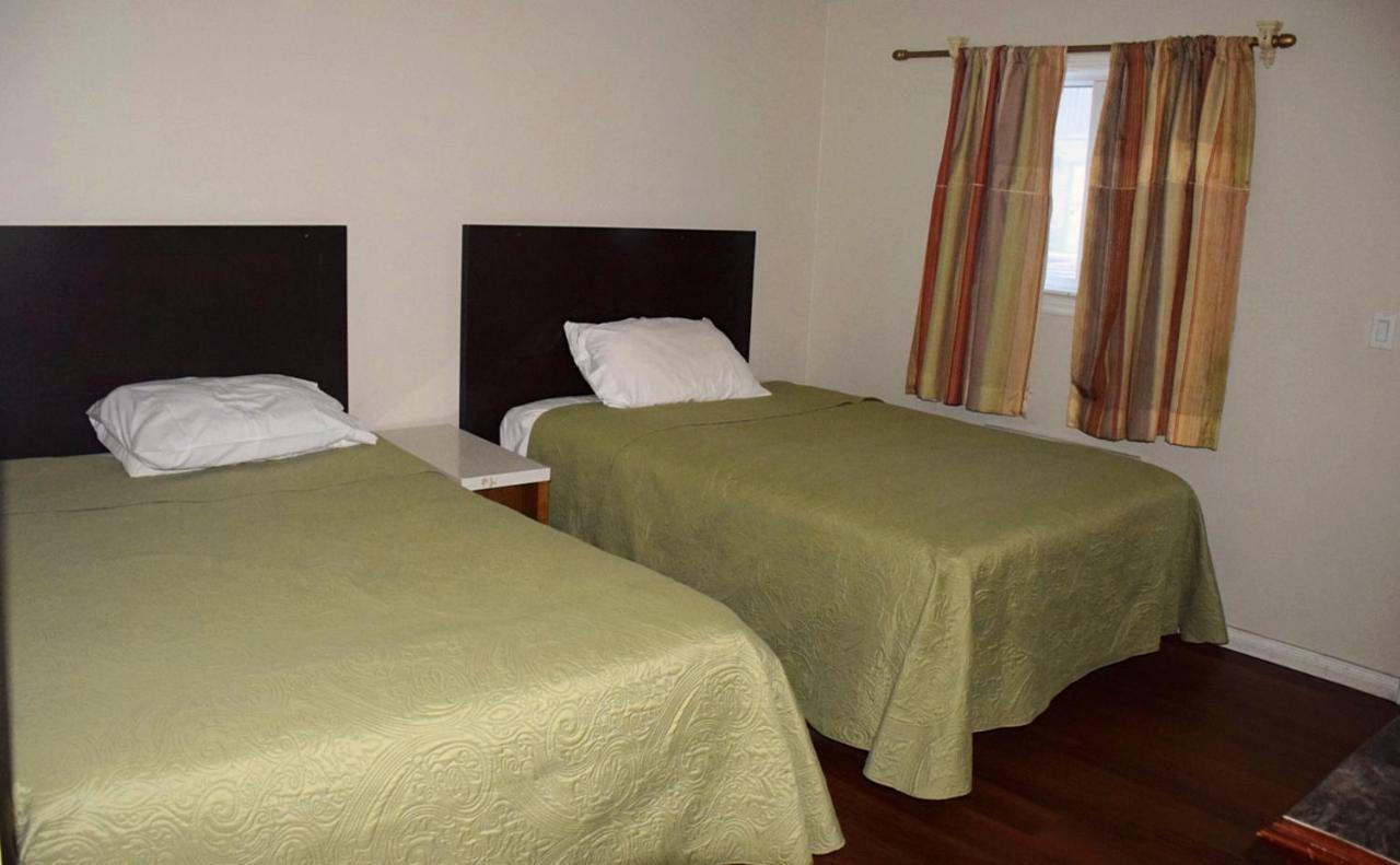 Kent Motel Chatham-Kent Eksteriør billede